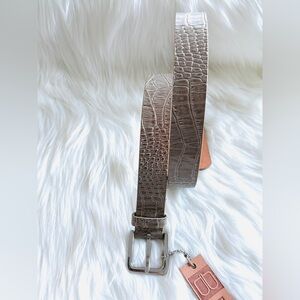 BRAVE Leather - Gray Croc Leather Silver